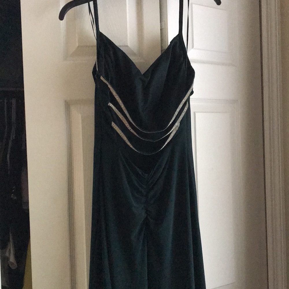 Only worn once for a school dance